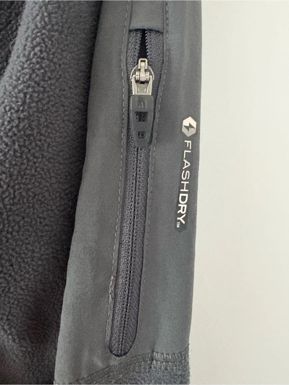 The North Face Men’s Grey Quarter-Zip Fleece Pullover Oversized Small